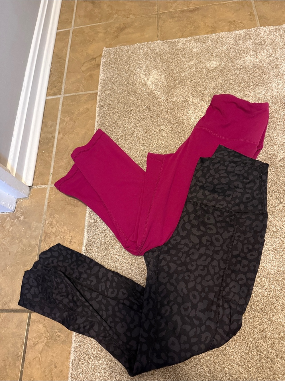 Bundle of 2 Leggings!